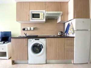 Apartamento Almar Benalmádena a 200 m de la playa - Piscina y Parking