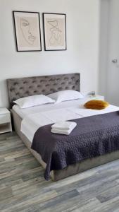 A Lovely Coastal Studio in Onix Blue, Mamaia-Nord