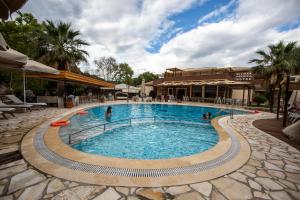 Riviera Perdika Hotel