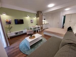 Iris Guesthouse