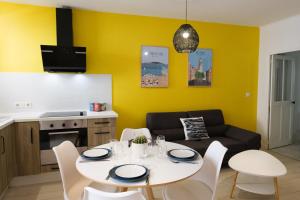 Appartements ColorPop - Netflix Wifi Tout equipe - Appart Pezenas Centre : photos des chambres