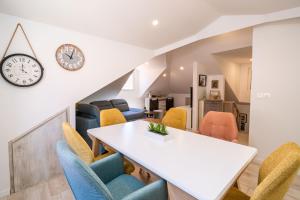 Luxury apartment Petra with terrace and city view