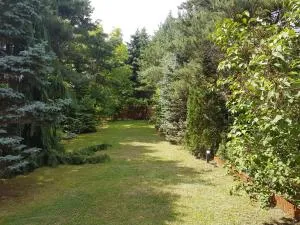 Apartament z Ogrodem - Michałów