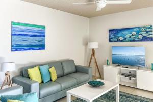 Kiah 8, 53 Victoria Parade - Stunning water views, Wifi & Air Con