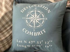 Maisons de vacances Grande maison familiale a 800m de la plage de Kermor avec jardin - FR-1-481-122 : photos des chambres