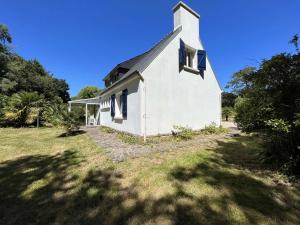 Maisons de vacances Grande maison familiale a 800m de la plage de Kermor avec jardin - FR-1-481-122 : photos des chambres