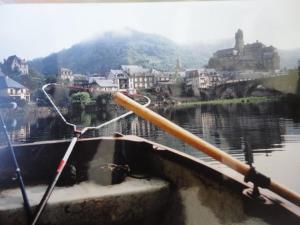 Hotels Aux Armes D Estaing : photos des chambres