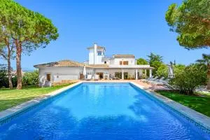 YOLO Spaces - Sotogrande - White House Villa - Alcaidesa