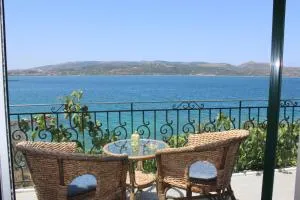 Philip's Summerhouse - Kouroukláta