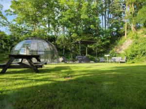 Tentes de luxe Bulles d'Auvergne : photos des chambres