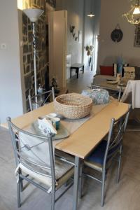 Cozy house with relaxing backyard