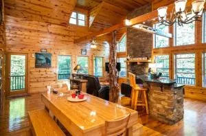 Cabin w Game Room Near Creek & Helen GA - Clermont
