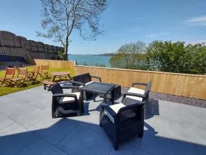 Martello View - 3 Bedroom Holiday Home - Llanreath - 彭布罗克码头