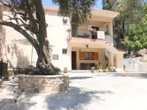 Villa Maras Parga 2 - Συγκρότημα καταλυμάτων - Anthoúsa