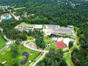 Holiday Inn Resort Warsaw Józefów by IHG - Otwock