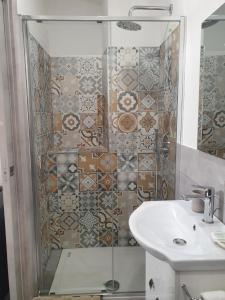 5 Terre Station Rooms