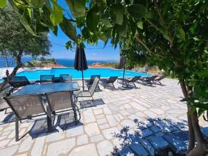 Leopolis Villas - Pírgos