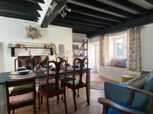 The Nook- A Rustic Cottage in a Beautiful Village.