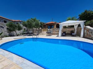 Leopolis Stone House