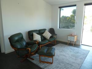 Bellevue on Bentley - Unit 1