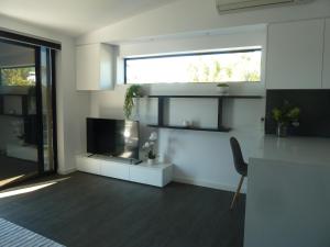 Bellevue on Bentley - Unit 1