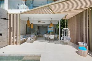 BEACHSIDE VILLA - CLOUD 9 - at BAYSIDE LUXURY VILLAS Samrong Bay Beach, 3 BED 4 BATH, SALT WATER POOL, SEA and SUNSET VIEWS, only 200m walk to the Beach