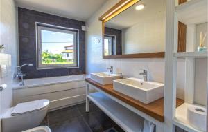 Luksuzna Vila Gradin Z Bazenom