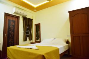 Thai Residency - Opp to Bus Stand