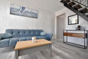 Sea View Apartment 40m From The Beach