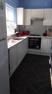 94 Main Street - Pembroke Holiday Home