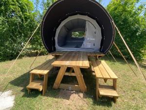 Campings Camping du Plan d'eau **** : photos des chambres