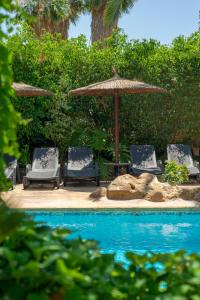10 Bedroom 5 Star Luxury Villa & Heated Pool for 5 to 28 Guests near Alicante