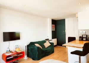 Appartements Loueurdappart - Studio Cosy, Tres jolie Vue Mer, Tout a pied a la Baule : photos des chambres