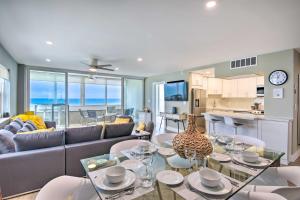 Oceanfront Luxury 2and2 Condo with Amazing Views!