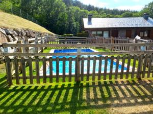 Preciosa planta baja con piscina