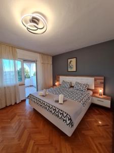 Apartment Leana