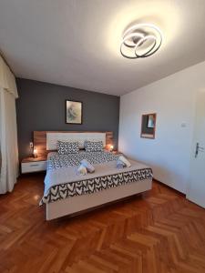 Apartment Leana