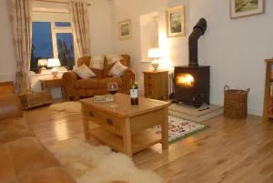 Coolbeg Farmhouse - Inishmore