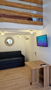 Maisonnette à 200m de la plage, terrasse, clim, parking privé, lave-linge et linge de lit compris