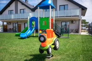 Zatoka Fok - Zjeżdżalnia Dmuchana - Łebcz