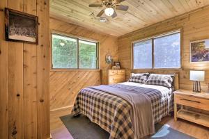 Cozy Florence Cabin, Proximity to Keyes Peak!