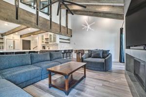 Luxe Mountain Home in Village, Steps to Gondola!