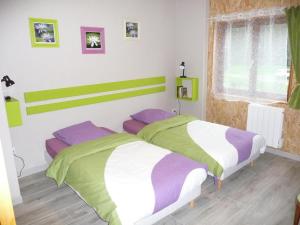 Maisons de vacances Gite Vernusse, 6 pieces, 12 personnes - FR-1-489-255 : photos des chambres