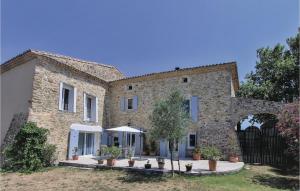 Maisons de vacances Beautiful Home In Clon Dandran With 2 Bedrooms, Wifi And Private Swimming Pool : photos des chambres