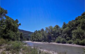 Maisons de vacances Nice Home In Curnier With Wifi, Private Swimming Pool And 3 Bedrooms : photos des chambres