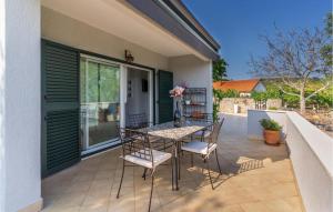 Nice Home In Kornic With House Sea View