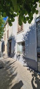 Appart'hotels La Maison de Lyna - Suites de charme intra-muros avec parking & autonomie : photos des chambres