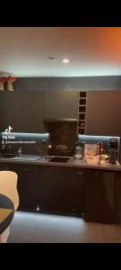 LES SECRETS ROOMS, LOVE ROOM DE LUXE AVEC JACUZZI