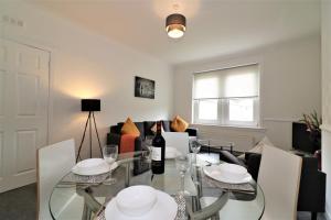 Signature - Shawburn House