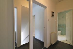 Signature - Shawburn House